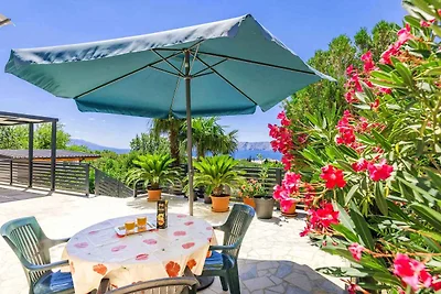 Appartamento Vacanza con famiglia Povile