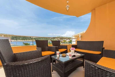 Appartamento Vacanza con famiglia Rogoznica