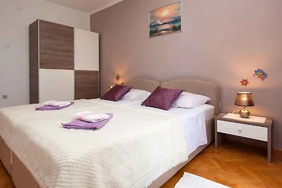 Appartamento Vacanza con famiglia Jadranovo