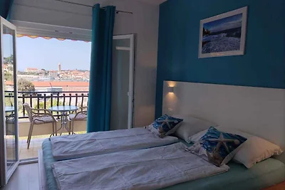 Ferienwohnung mit Meeresblick und Terrasse