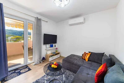 Komfortable Ferienwohnung Karlo mit Meerblick