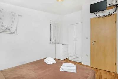 Ferienwohnung am Meer mit Balkon