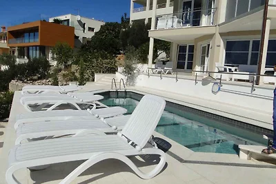 Ferienwohnung mit Poolnutzung und Meersicht