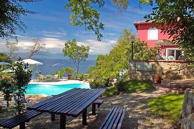 Ferienwohnung mit Garten und Pool