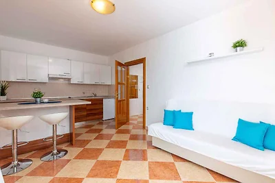 Ferienwohnung mit Balkon und Meerblick