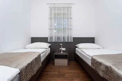 Ferienwohnung mit Klimaanlage und Terrasse