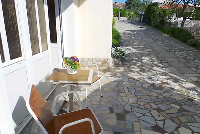 Ferienwohnung mit Grill, Garten, Klimaanlage 