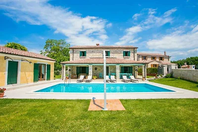 FerienHaus mit Pool