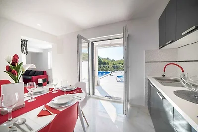 FerienHaus mit Klimaanlage und Aussenpool