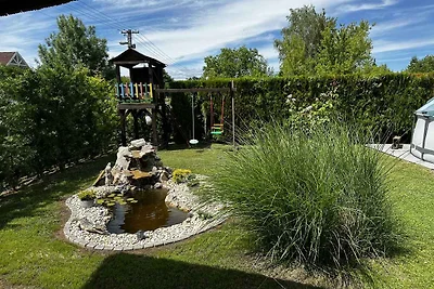 Ferienhaus mit Pool und Klimaanlage