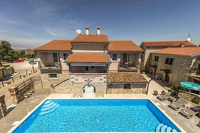 Ferienwohnung mit Klimaanlage und Pool