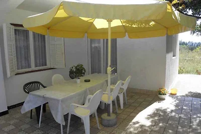 Ferienwohnung mit Terrasse und Klimaanlage