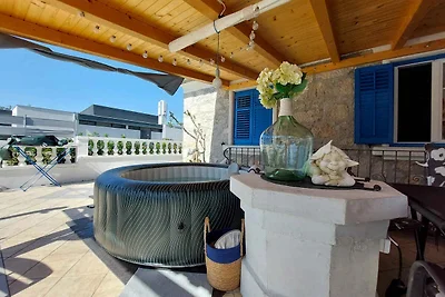 Ferienhaus mit Aussenpool und Whirlpool