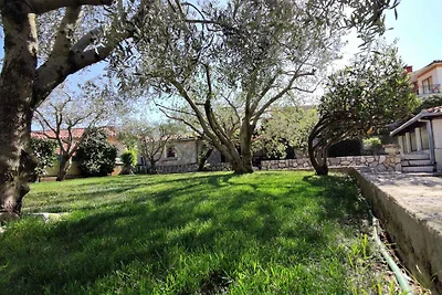 Ferienwohnung mit Balkon, Grill, Garten und
