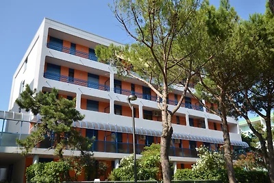 Studio mit Klimaanlage und Balkon