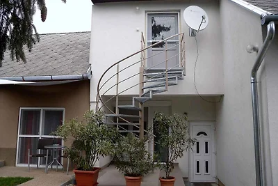 Ferienwohnung mit Internetzugang und Garten