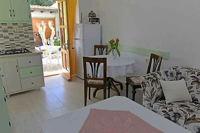 Studio mit Terrasse und Klimaanlage