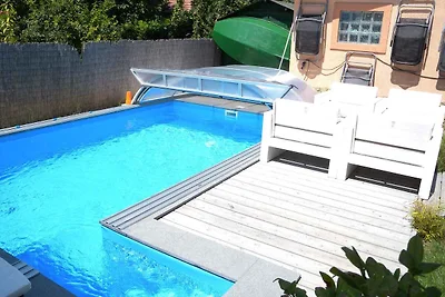 Ferienwohnung mit Swimmingpool und Klimanlage