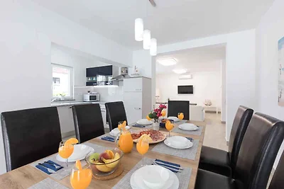 Ferienhaus mit Pool