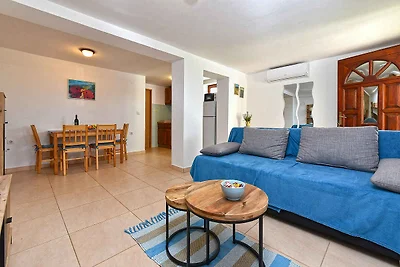 Ferienwohnung mit Klimaanlage und Terrasse