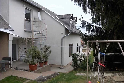 Ferienwohnung mit Internetzugang und Garten