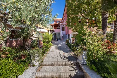 Studio mit 20qm Terrasse in Zentrumsnähe