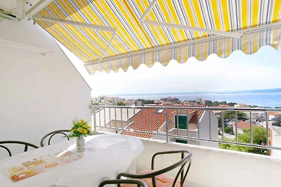 Ferienwohnung mit einen Balkon und Meerblick