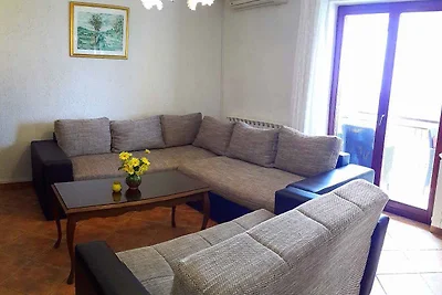 Ferienwohnung mit grossem überdachtem Balkon