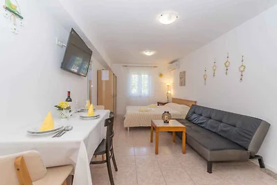 Appartamento Vacanza con famiglia Njivice