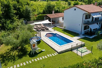 Ferienhaus mit 2 getrennten Apartments, Swimm