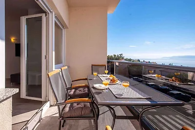 Ferienwohnung mit Meerblick und Jacuzzi