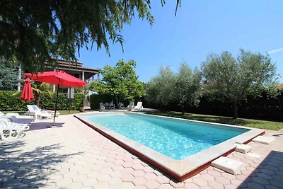 Ferienhaus Doppelhaushälfte mit Pool