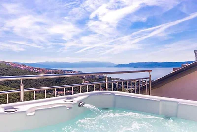 Ferienwohnung mit Whirlpool und Panoramablick