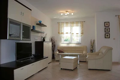 Ferienwohnung modern eingerichtet, nahe zum M