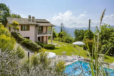 Ferienhaus Mit Terasse und Pool