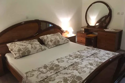 Ferienwohnung mit Pool und Meerausblick
