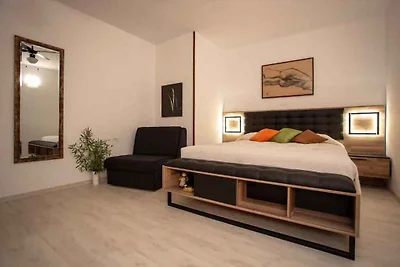 Ferienwohnung mit Klimaanlage und Balkon