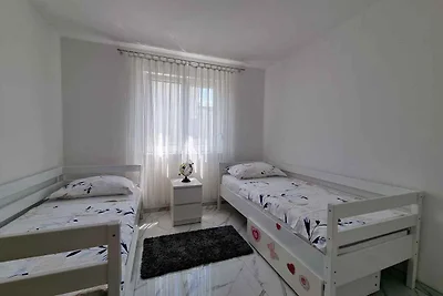 Ferienwohnung mit Balkon und Klima