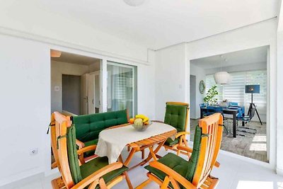 Ferienwohnung mit Klimaanlage, grosse Balkon 