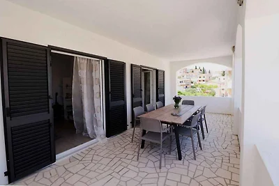 Ferienhaus mit Aussenpool und Fitness