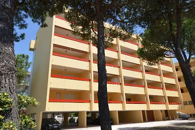 Studio with balcony and air conditioning
