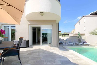 Ferienhaus mit Pool