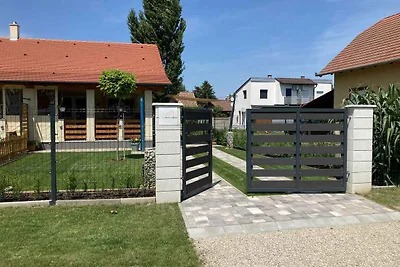 Ferienhaus mit Aussenküche, WLAN und