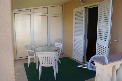 Ferienwohnung in ruhiger Lage mit Meerblick