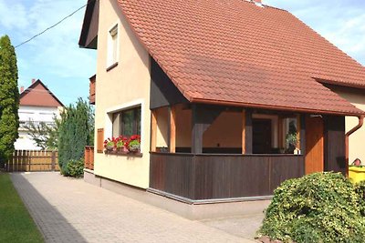Ferienhaus mit Pool und Terrasse