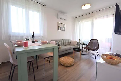Ferienwohnung mit Balkon und Grill