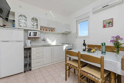 Ferienwohnung mit Terrasse und Klimaanlage