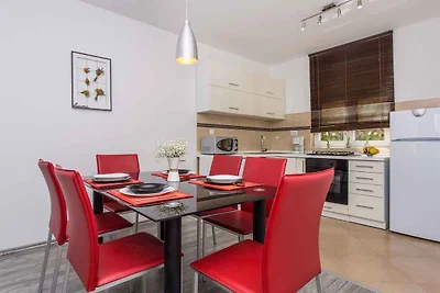 Ferienwohnung mit Balkon und Klimaanlage