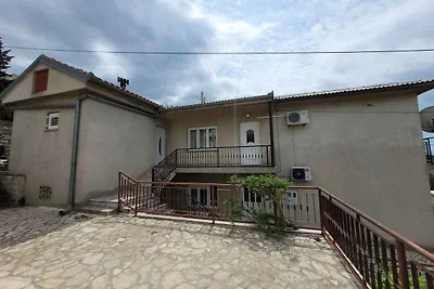 Ferienwohnung für 5 Personen mit Balkon und