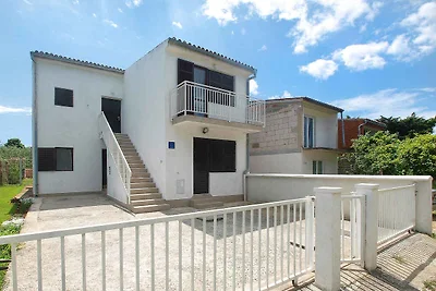 Ferienwohnung mit Terrasse und Klimaanlage